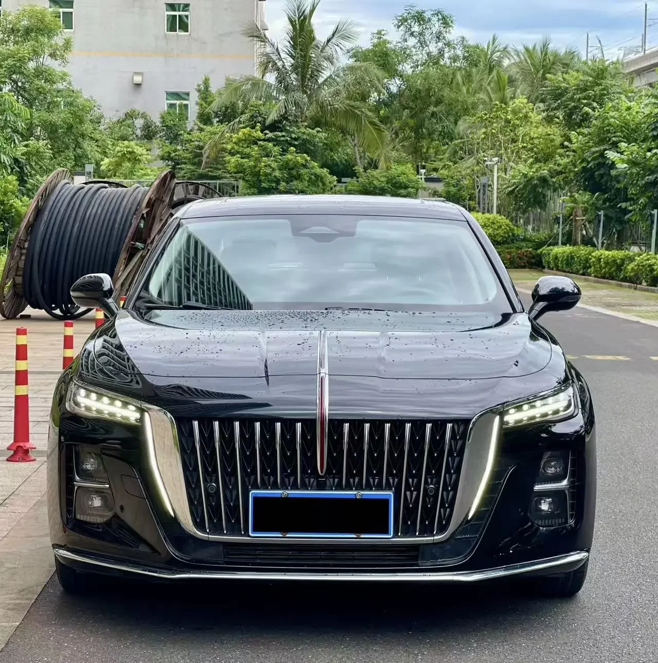 Hongqi H5