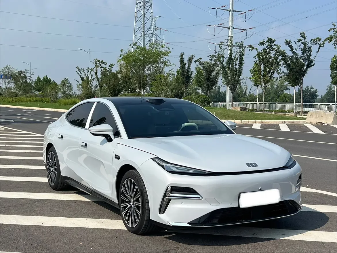 Geely Galaxy Star 8 PHEV