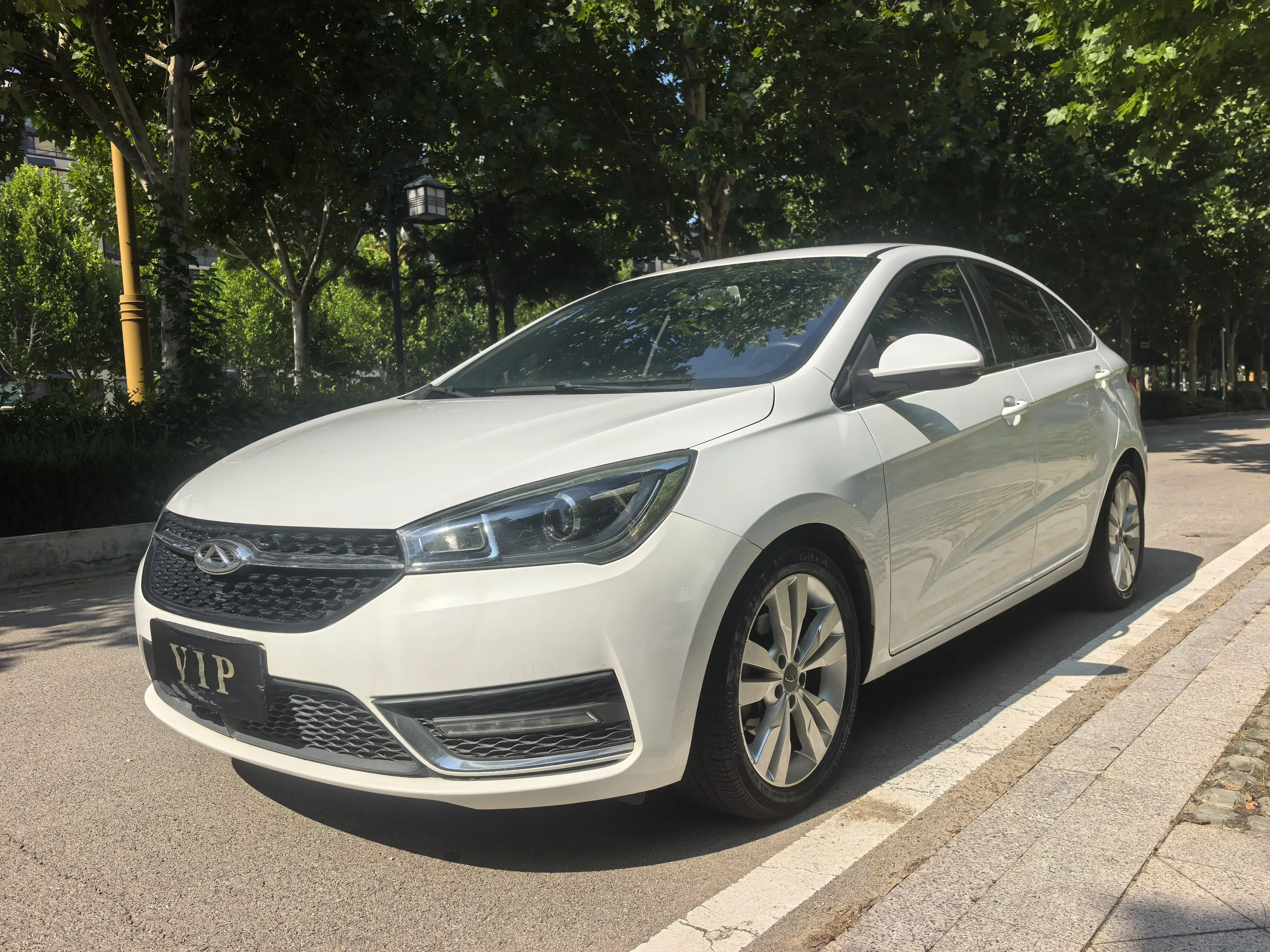 Chery Arrizo 5