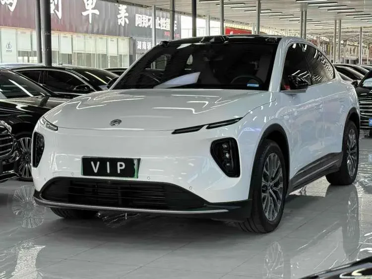 NIO EC6
