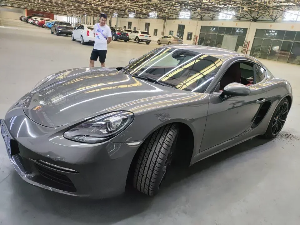Porsche 718