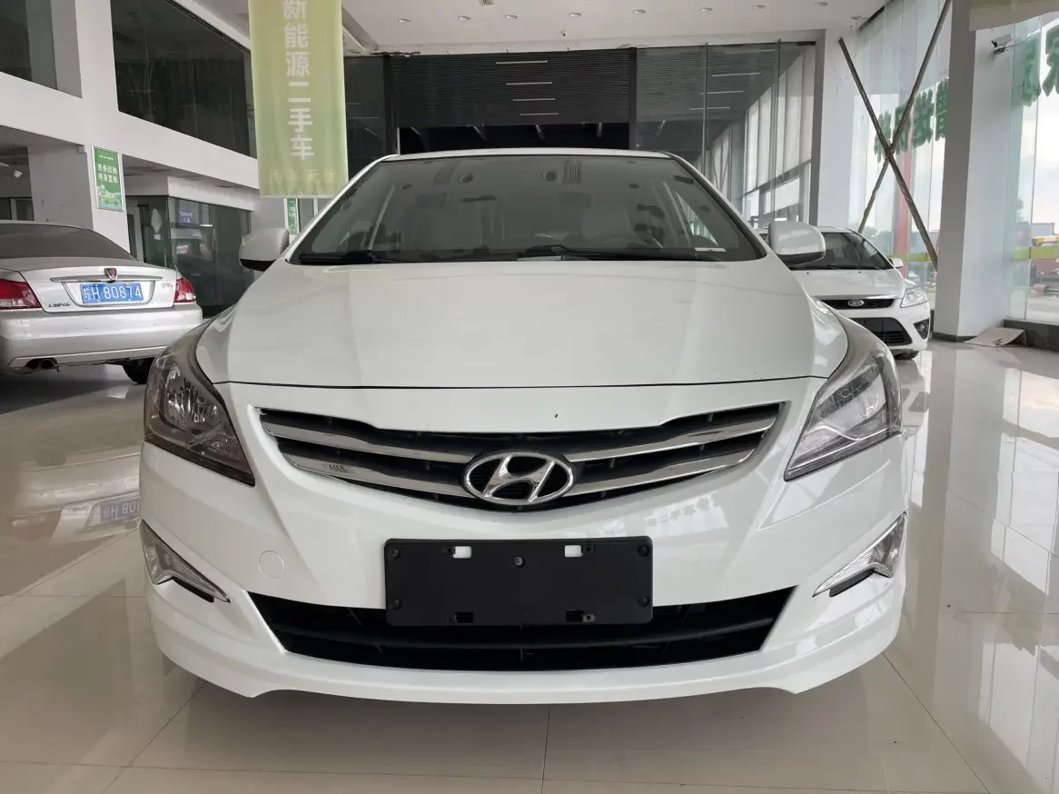 Hyundai Verna (Rena)