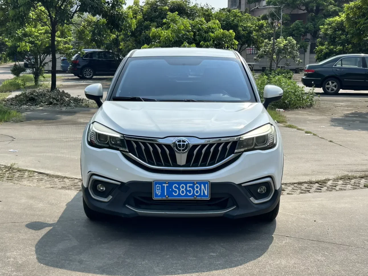 Brilliance China V3