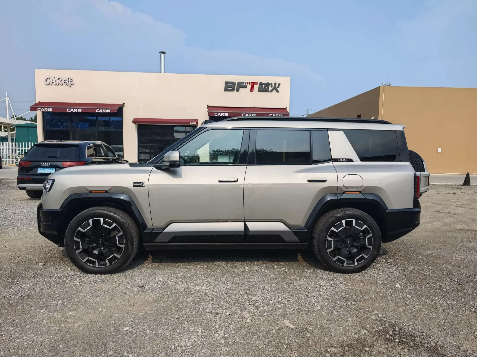 BYD Leopard Leopard 8