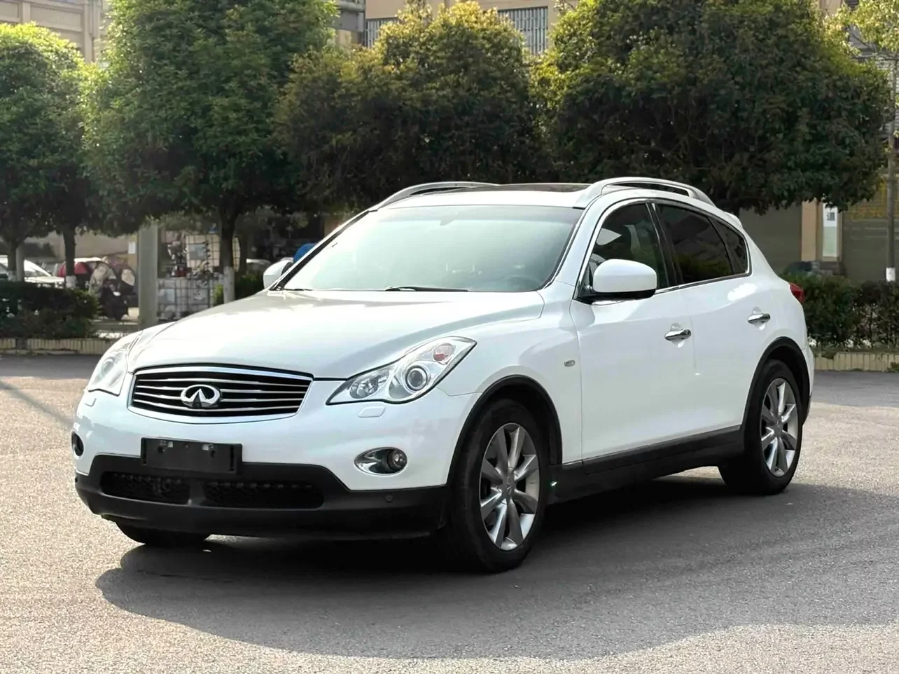 Infiniti QX50