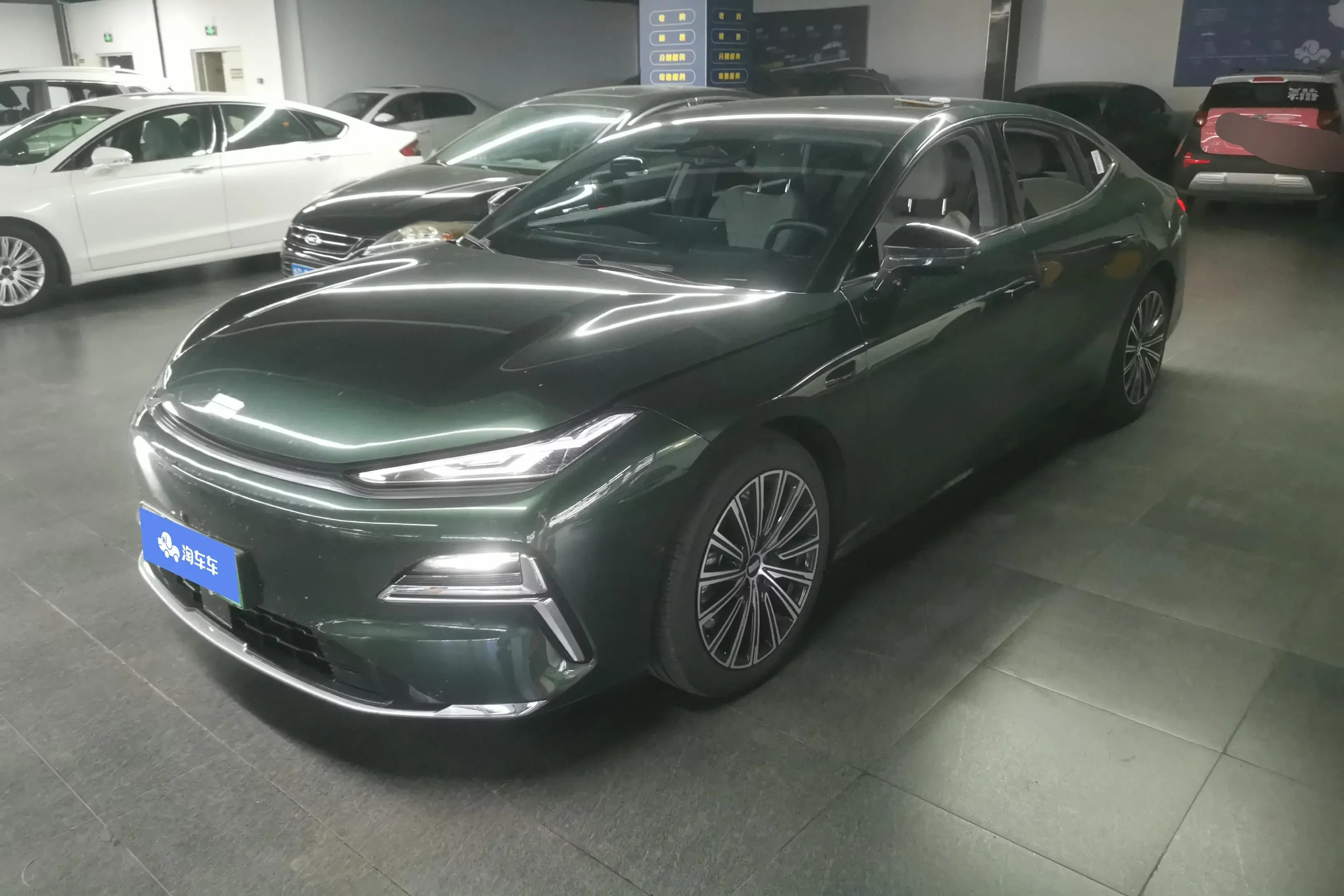 Geely Galaxy Star 8 PHEV