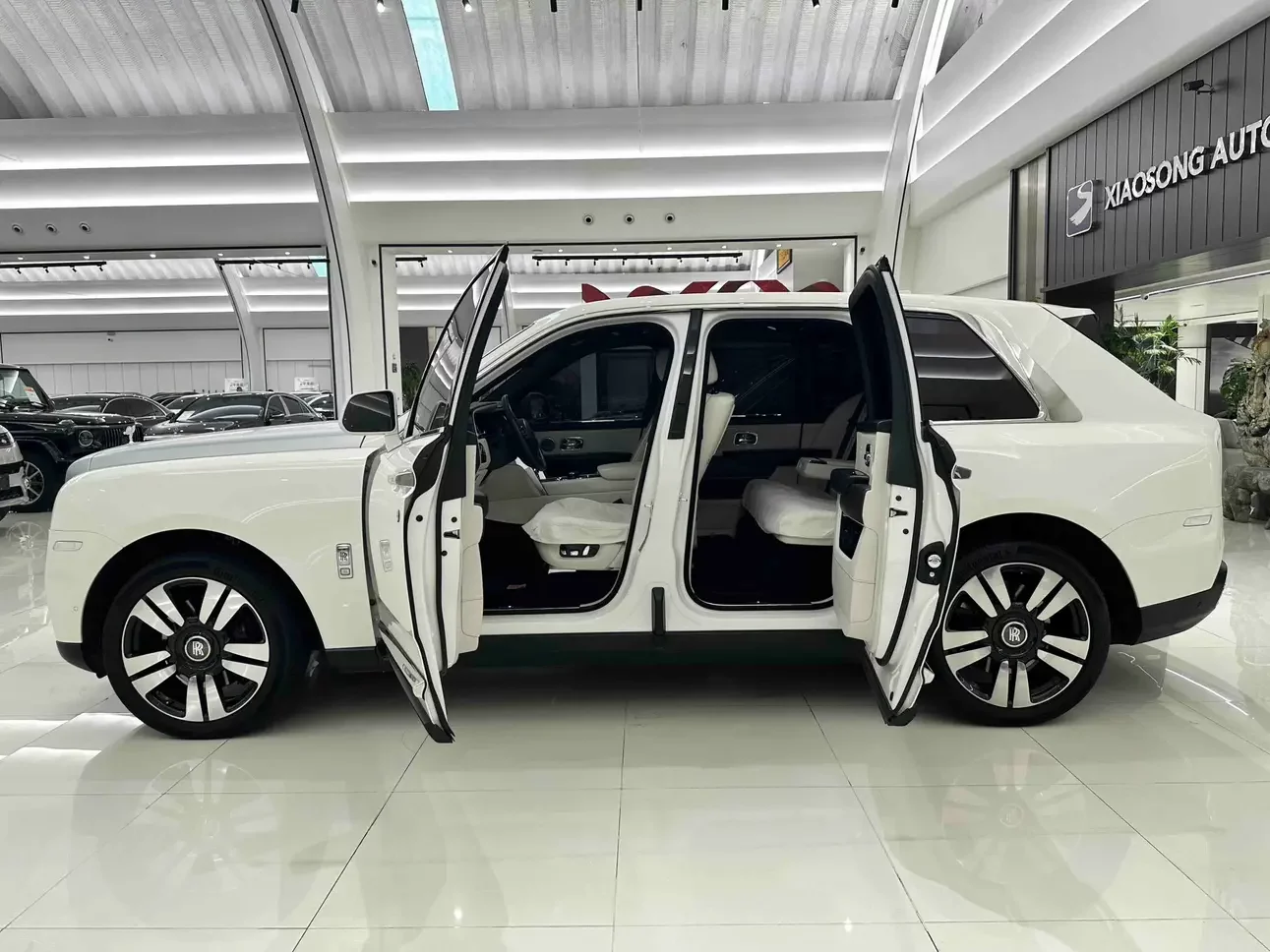 Rolls Royce Cullinan