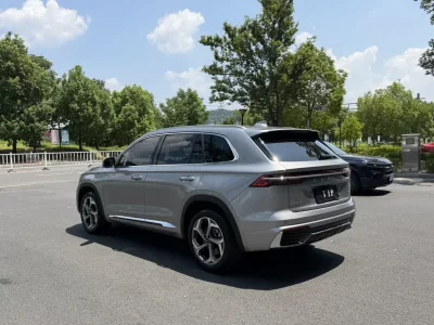 Geely Xingyue L