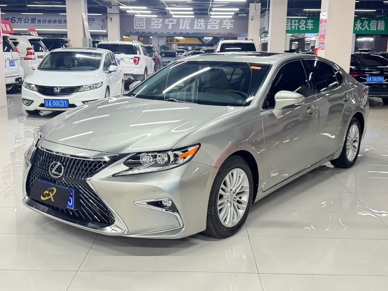 Lexus ES
