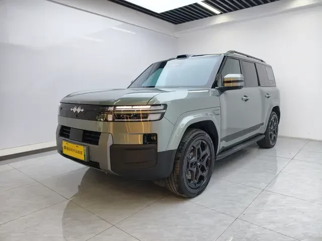 BYD Leopard Titanium 7 PHEV