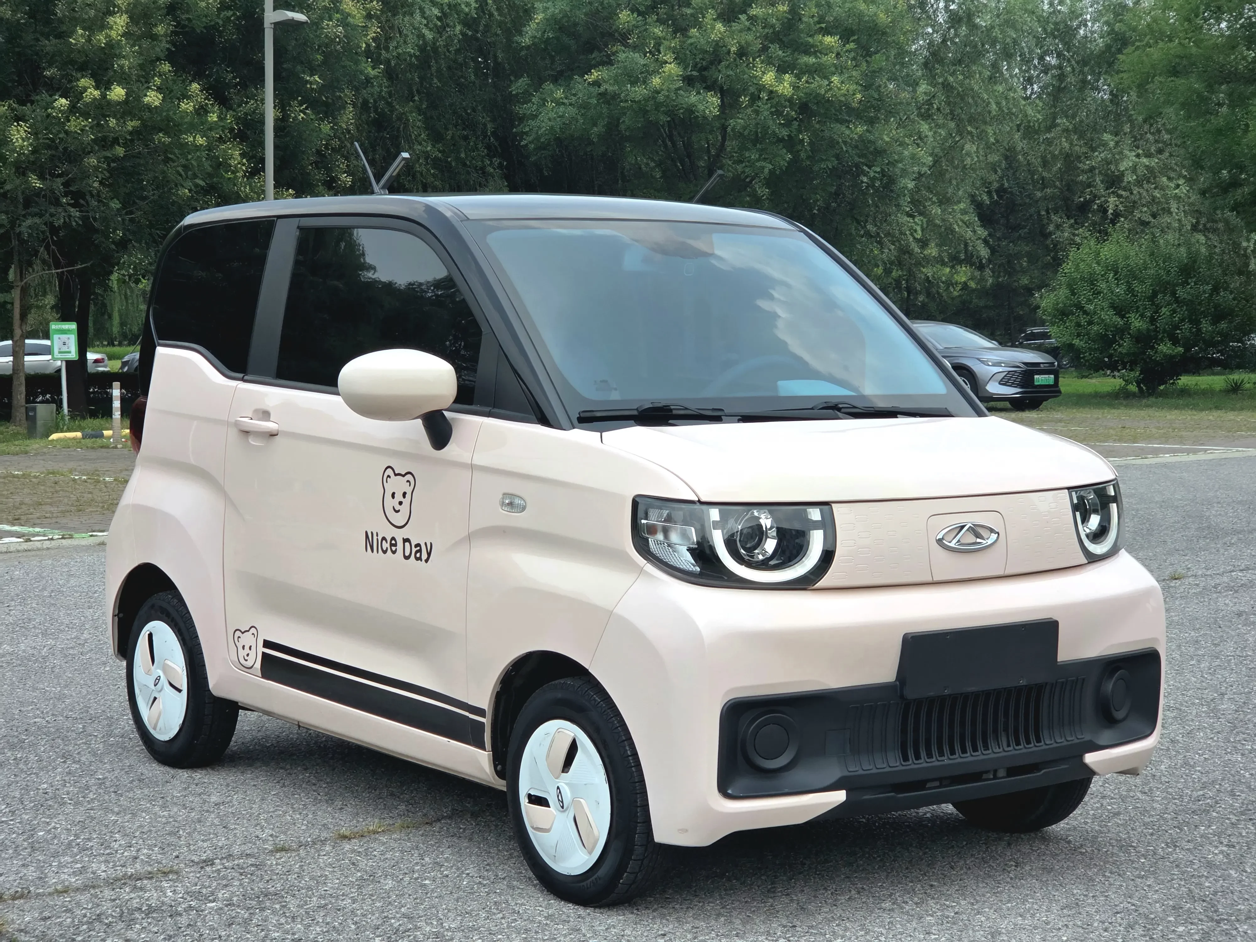 Chery QQ ice cream