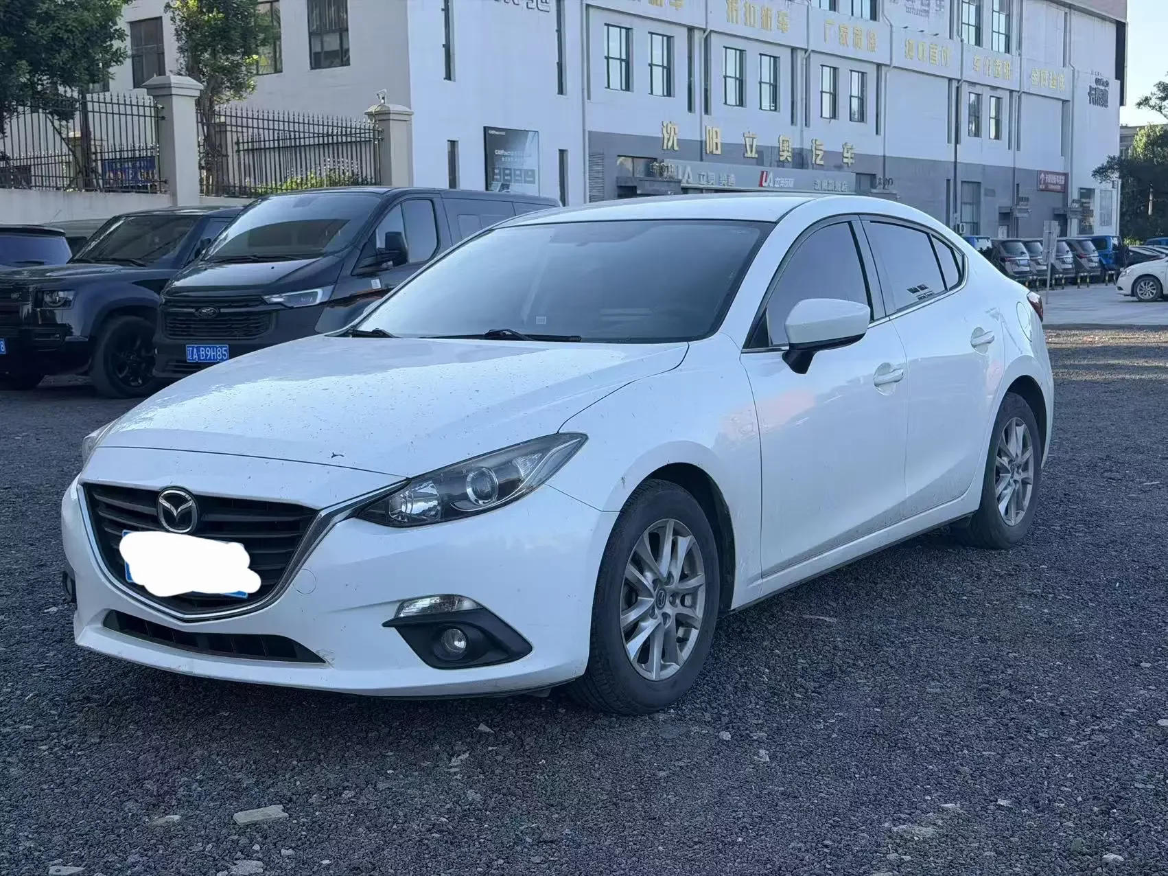 Mazda Axela (3)