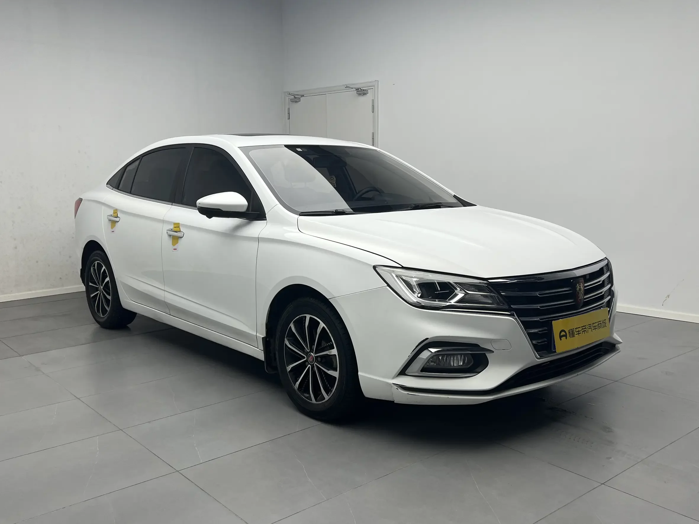 Roewe i5
