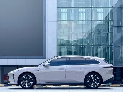 NIO ET5T