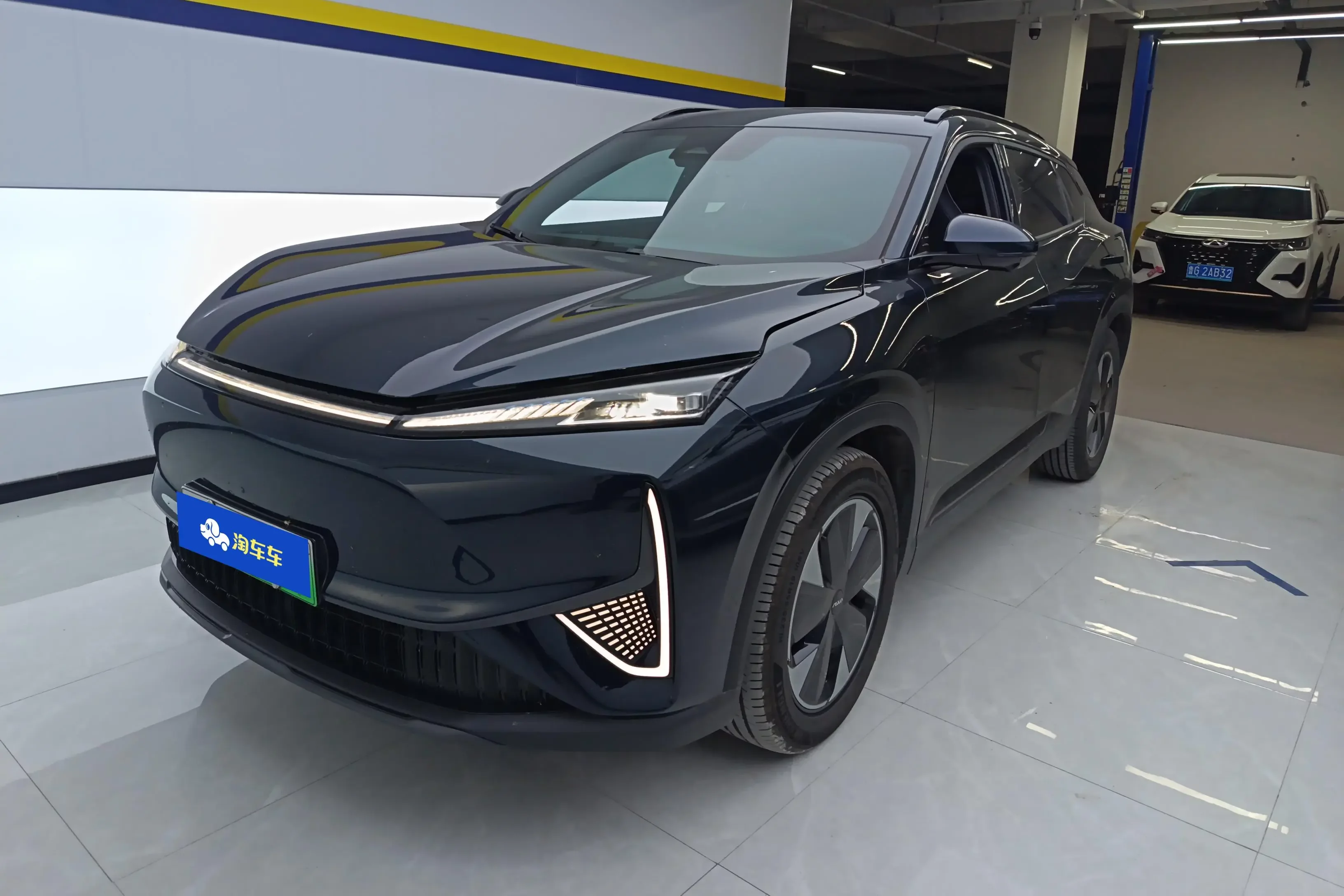 Dongfeng Fengshen L7 PHEV