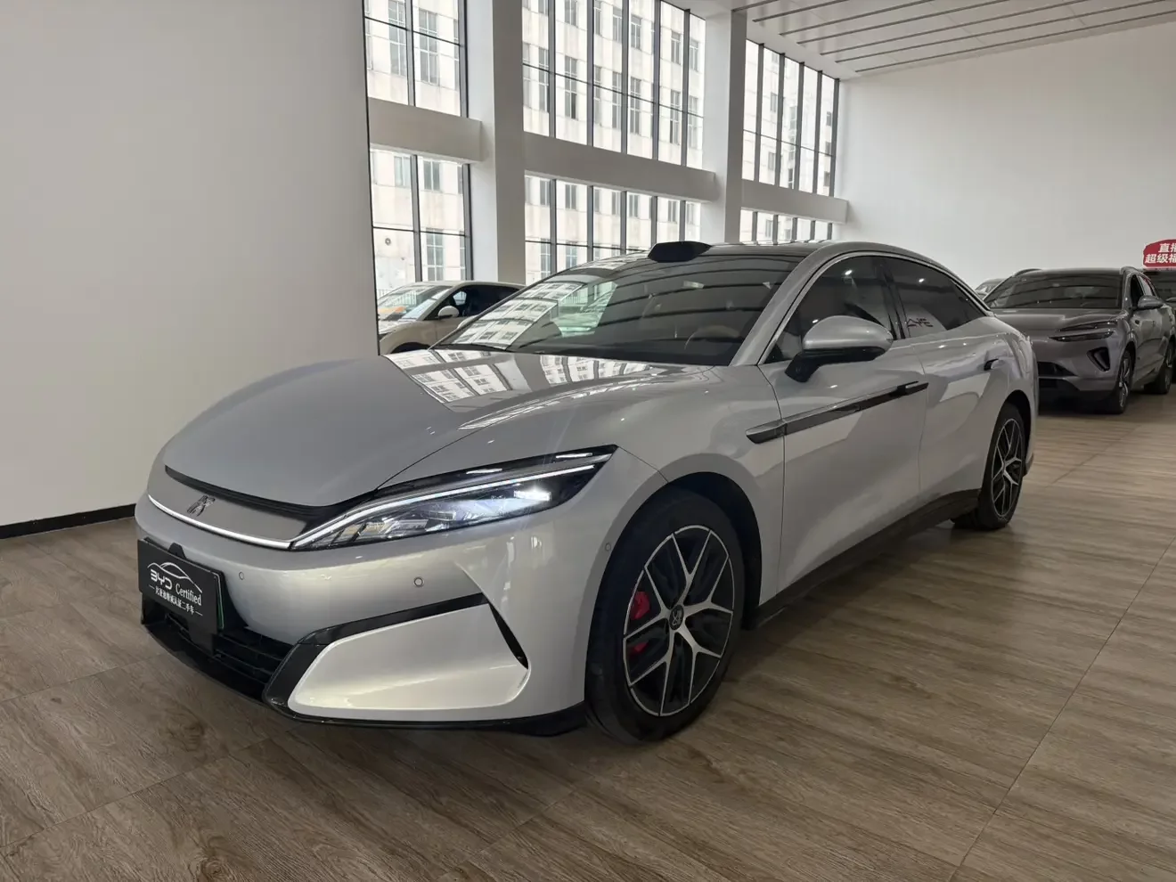 BYD Han L EV