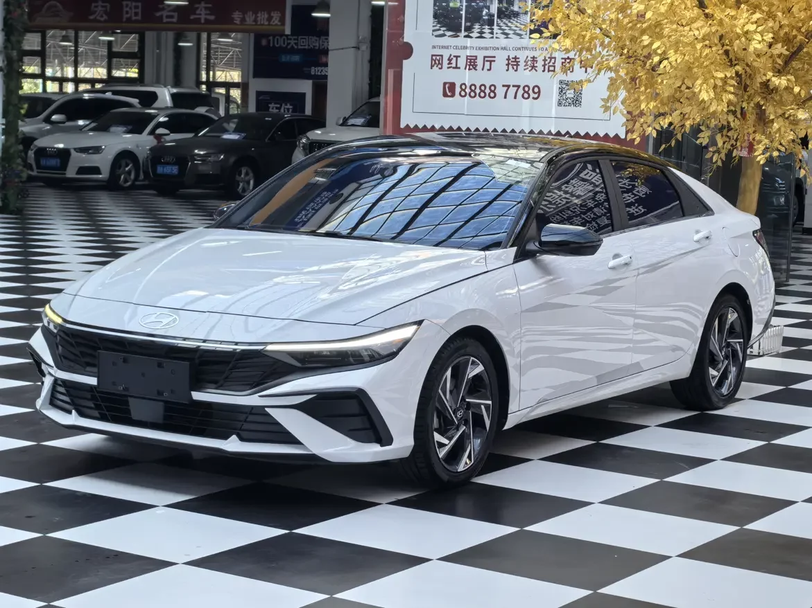 Hyundai Elantra