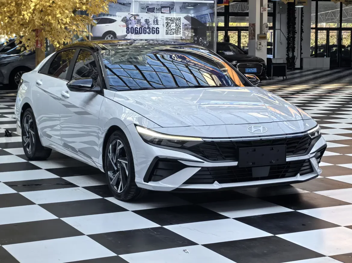 Hyundai Elantra