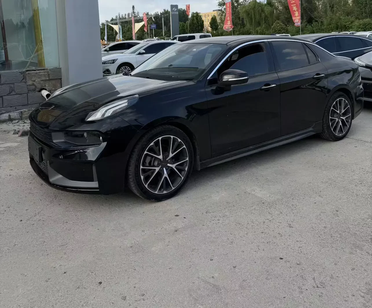 Lynk & Co 03