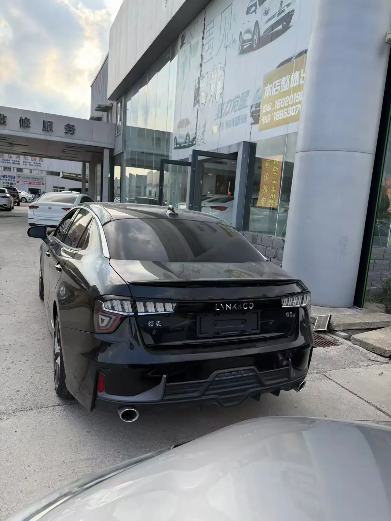 Lynk & Co 03