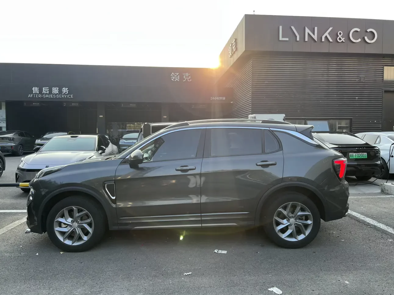 Lynk & Co 01