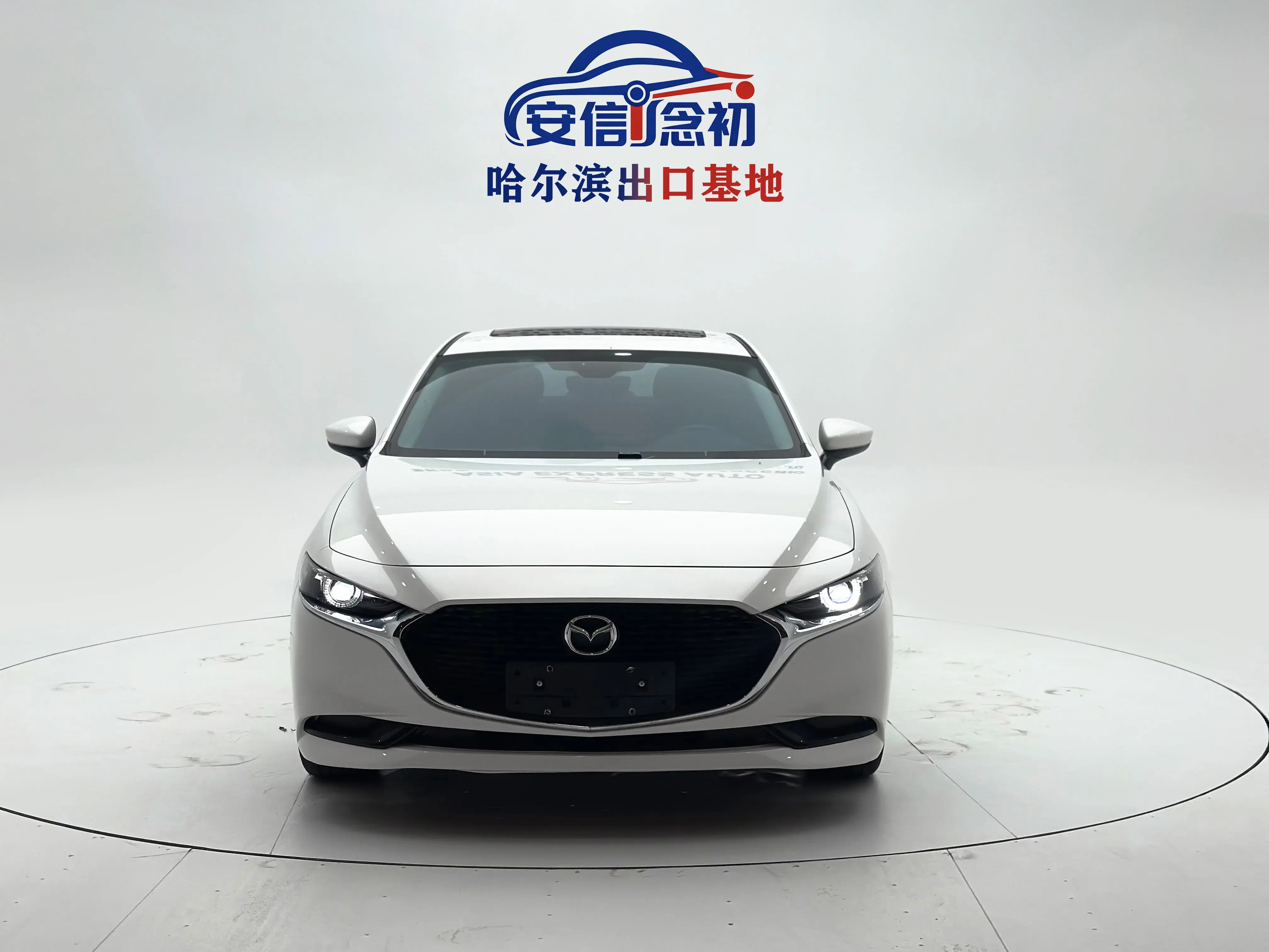 Mazda Axela (3)