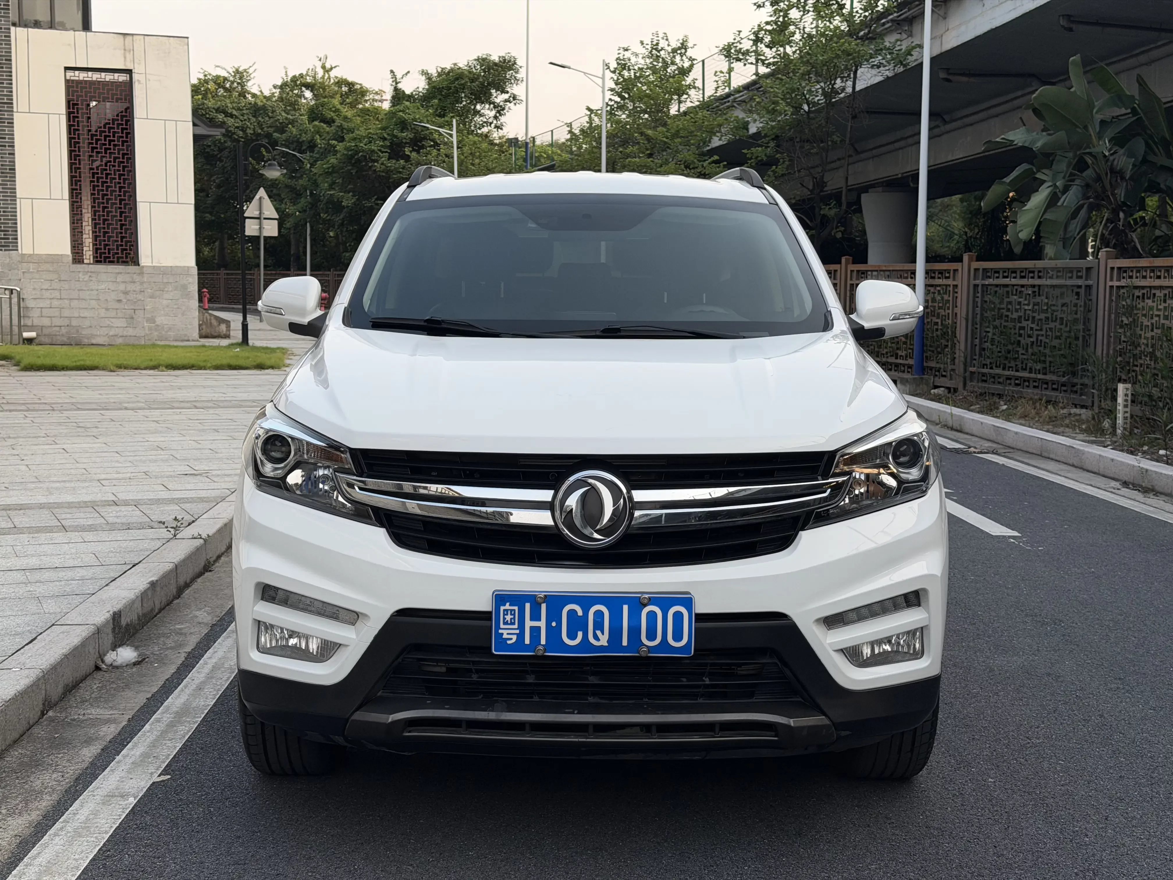 Dongfeng Scenery S560