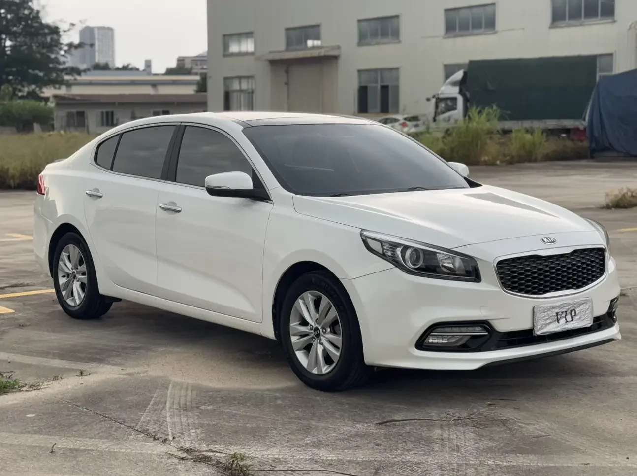 Kia K4