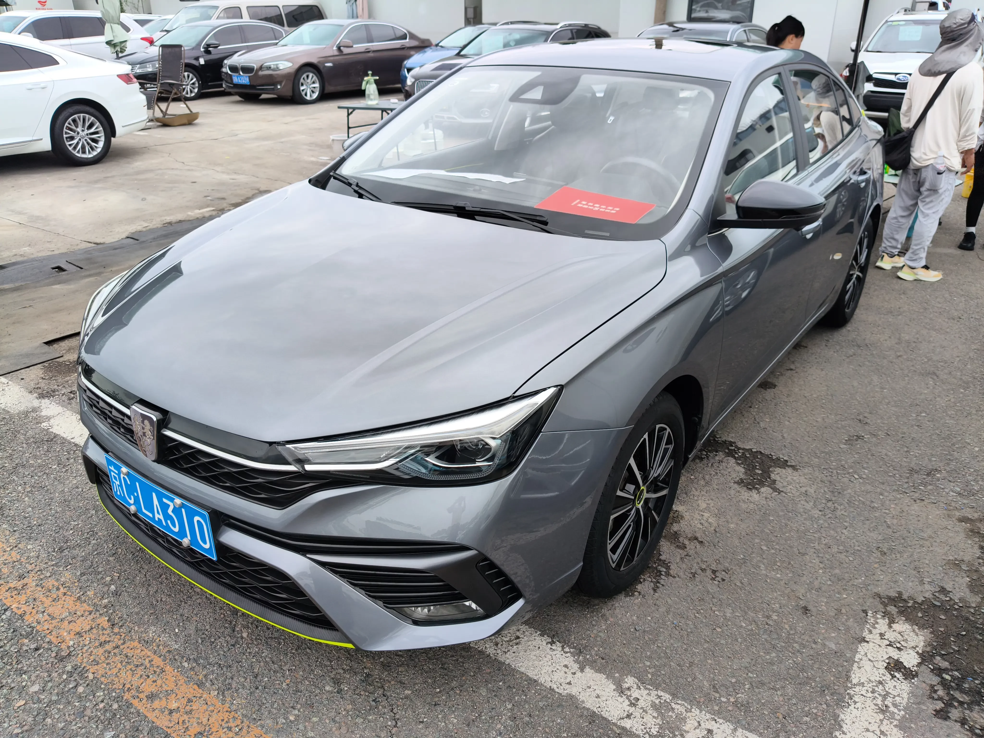 Roewe i5