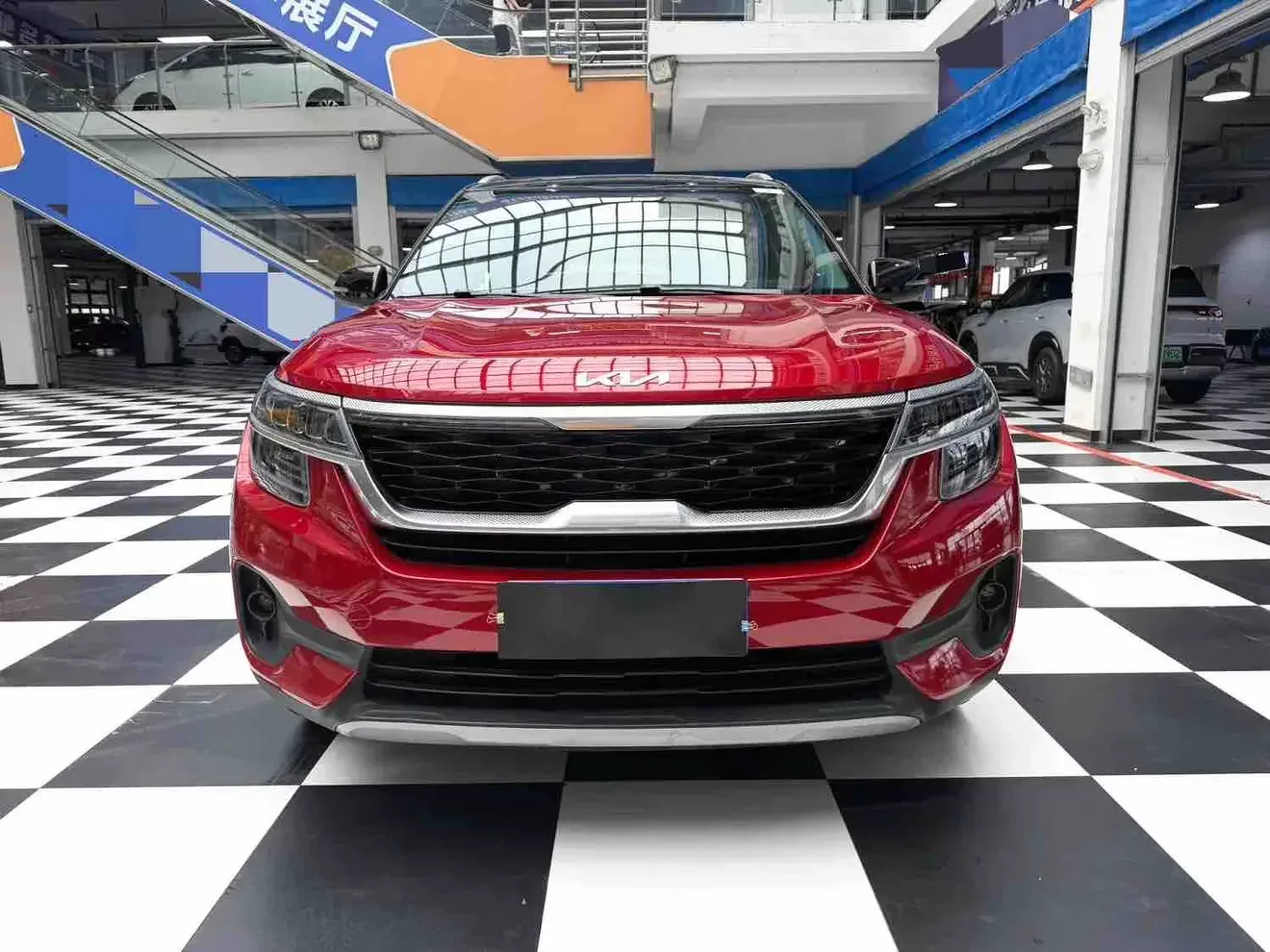 Kia Run proudly