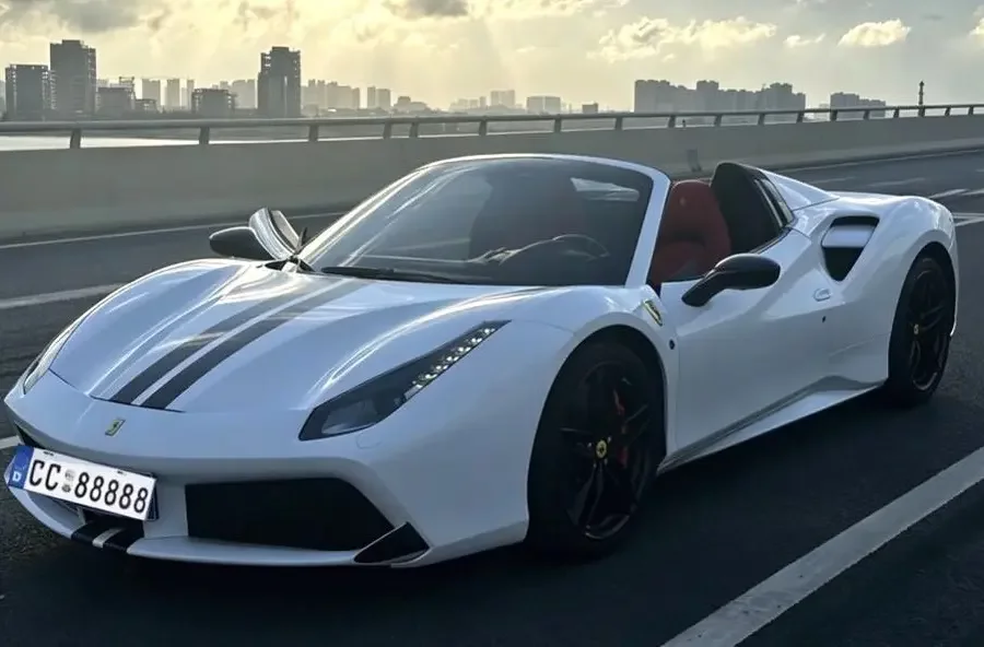 Ferrari 488