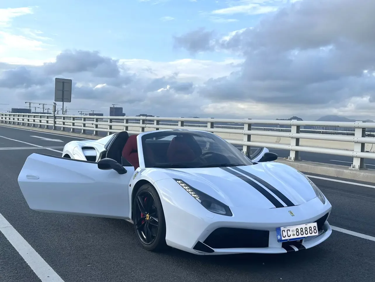 Ferrari 488
