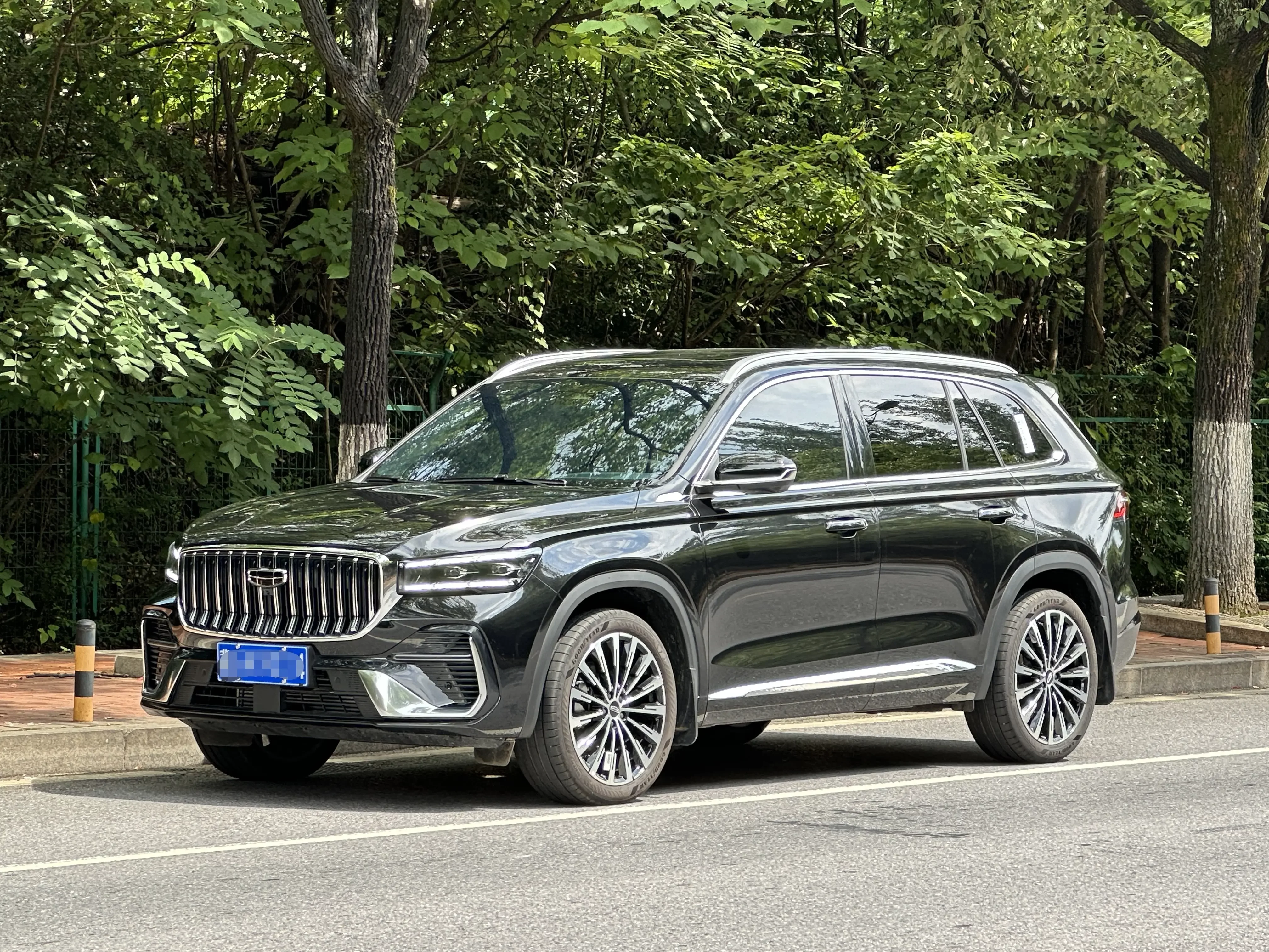 Geely Monjaro (Xingyue L)