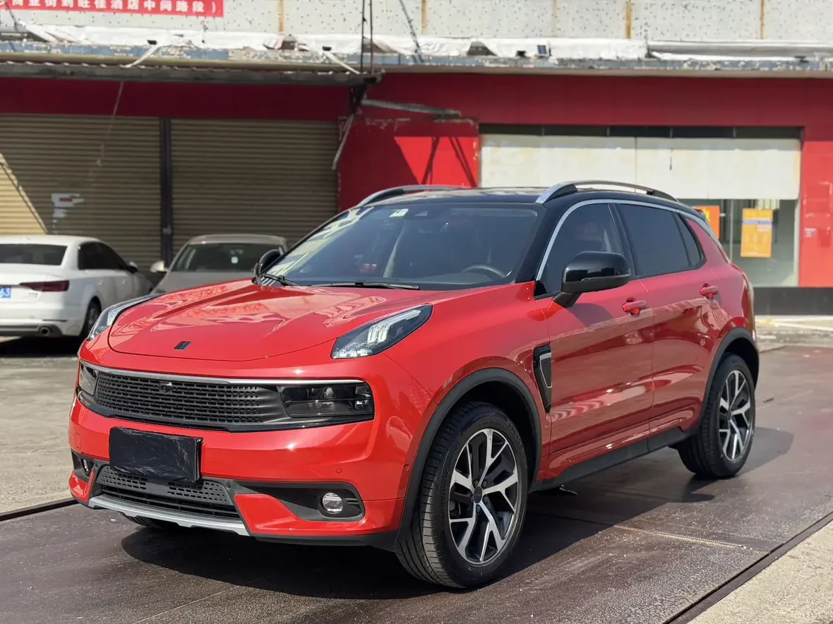 Lynk & Co 01