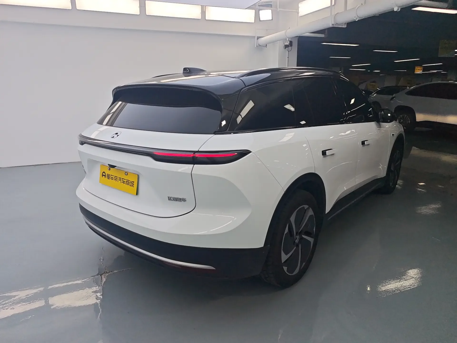 NIO ES6