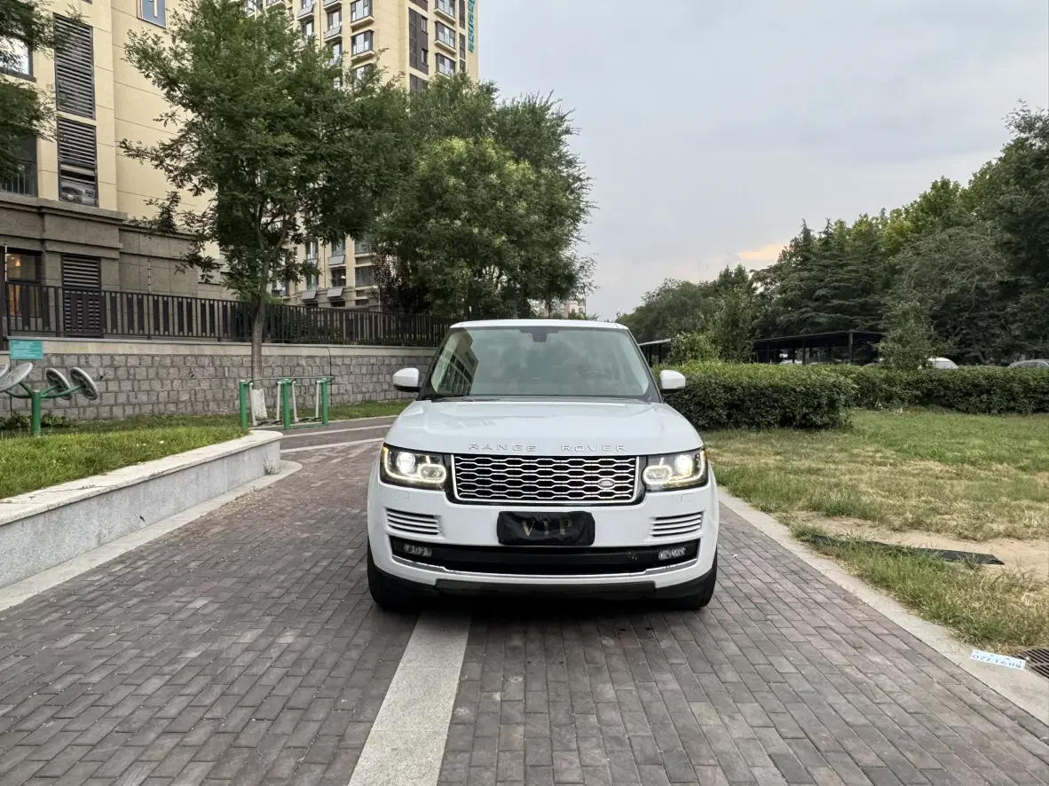 Land Rover range rover