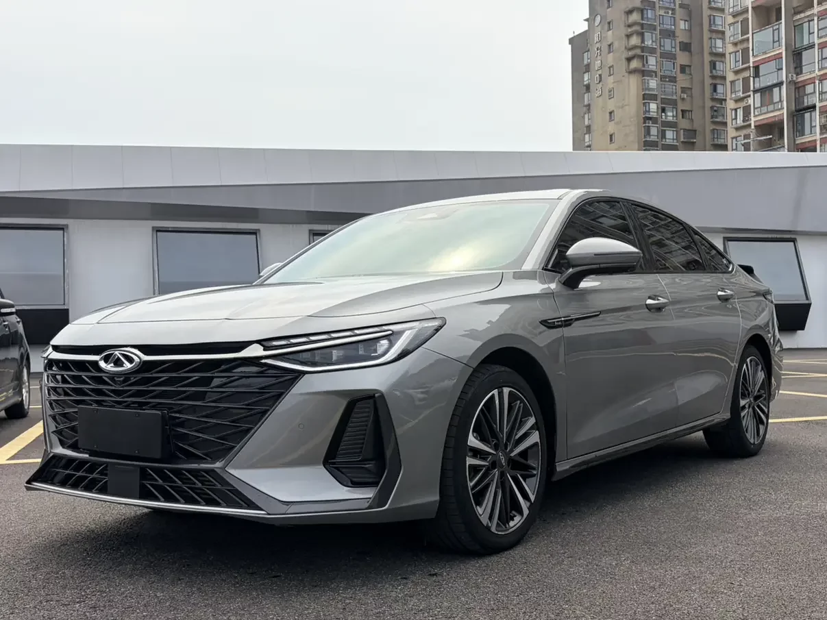 Chery Arrizo 8