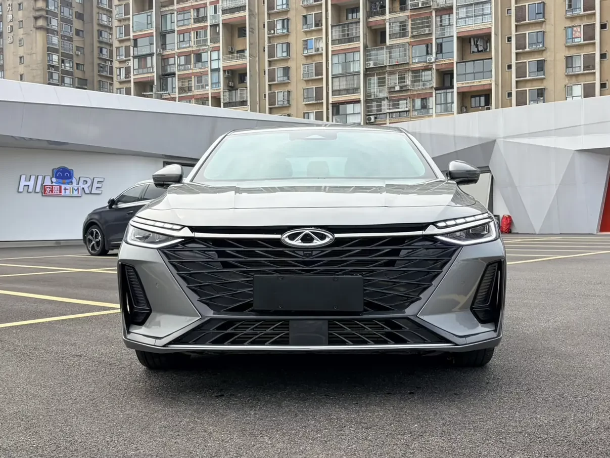 Chery Arrizo 8