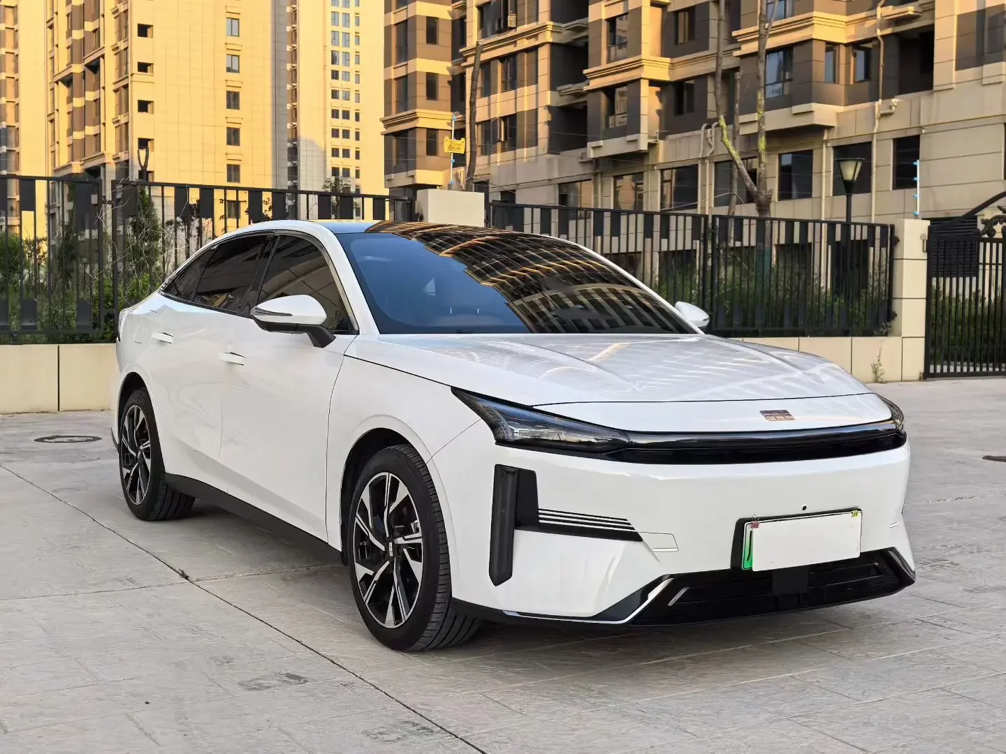 Geely Galaxy L6