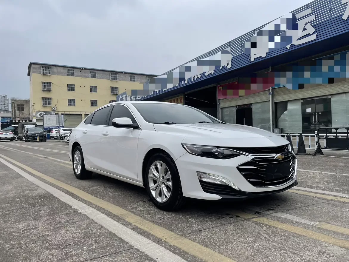 Chevrolet Malibu XL