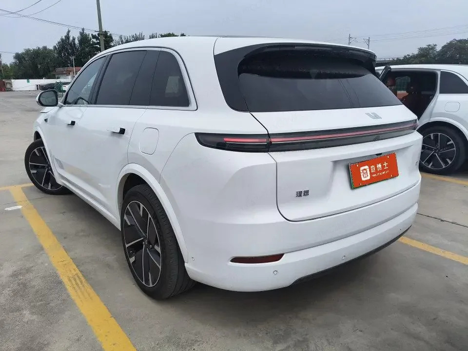 Li L7 (Ideal L7)