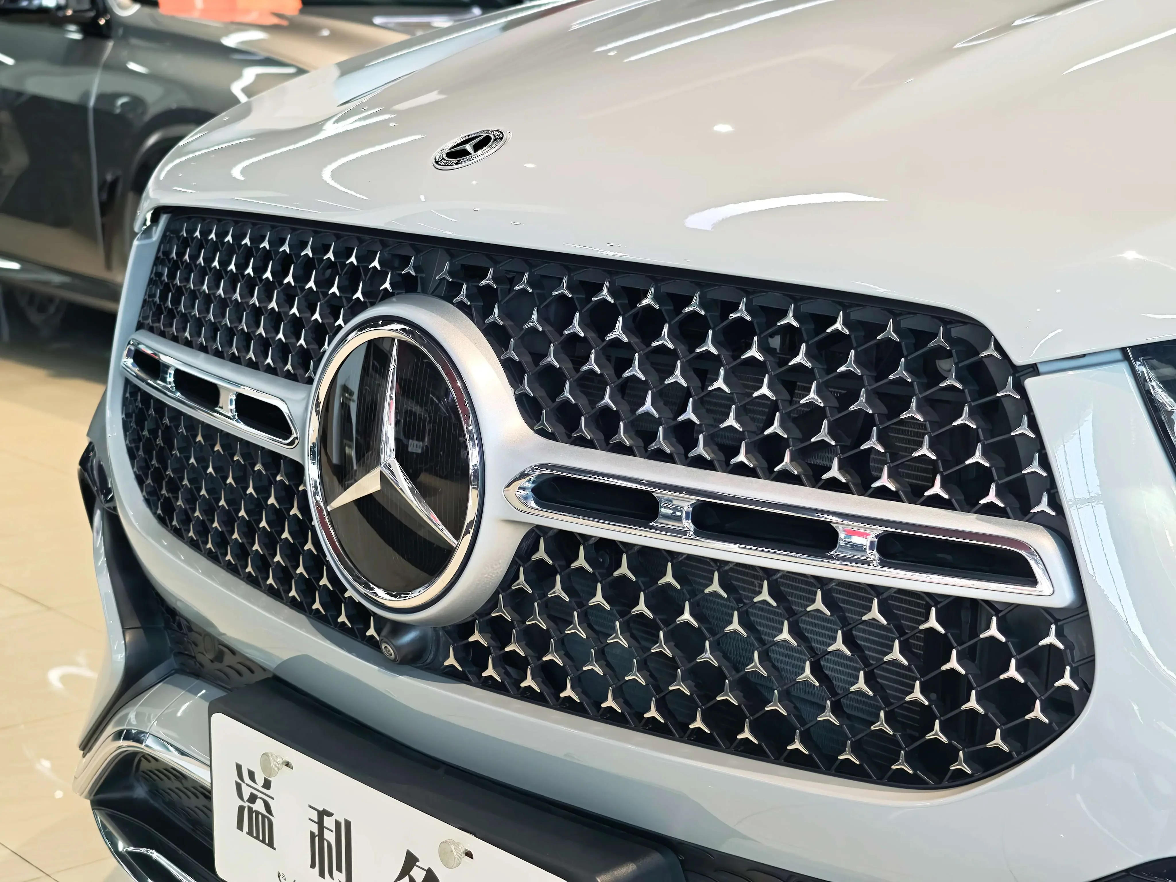 Mercedes-Benz GLE (Imported)