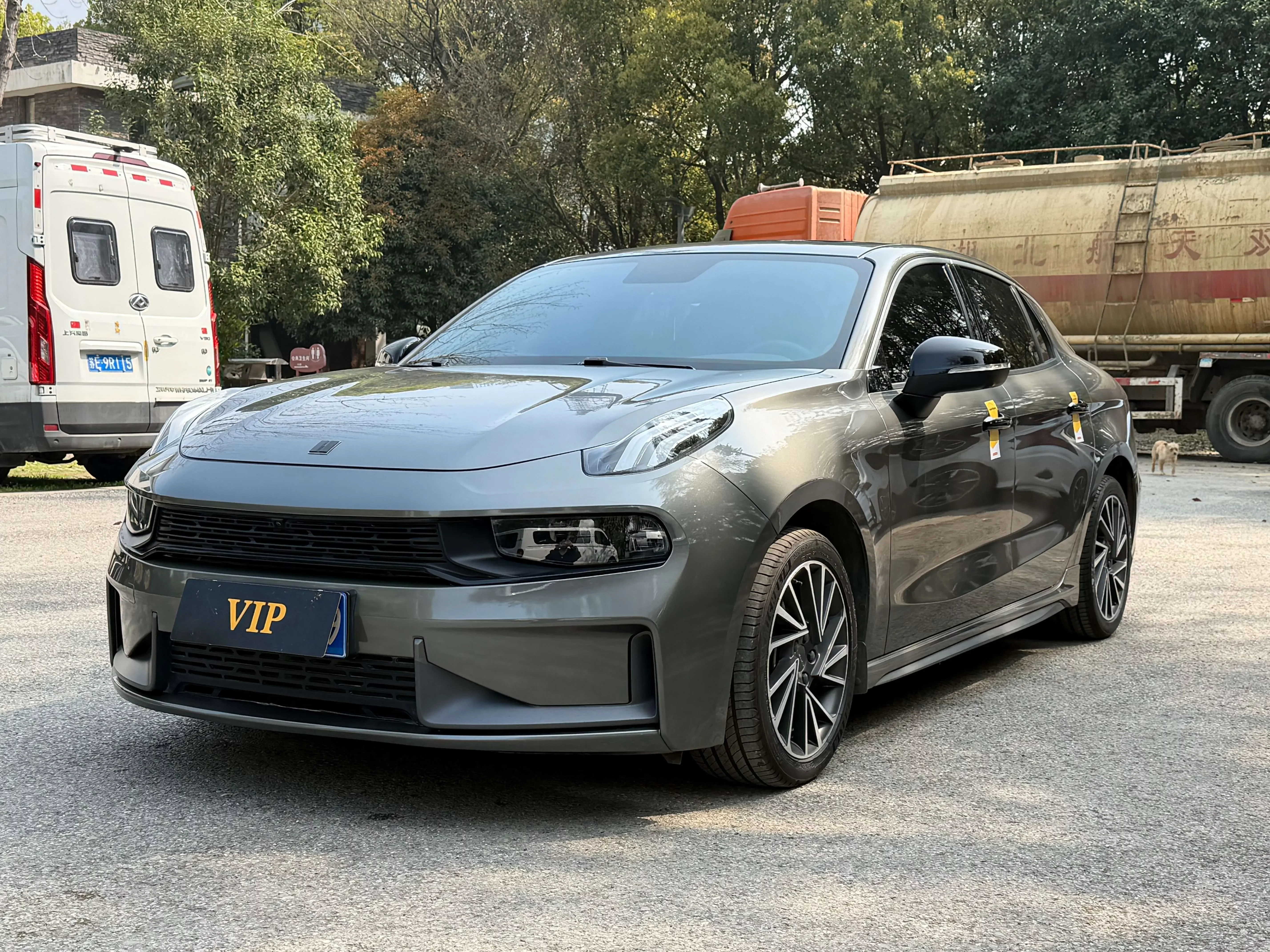 Lynk & Co 03
