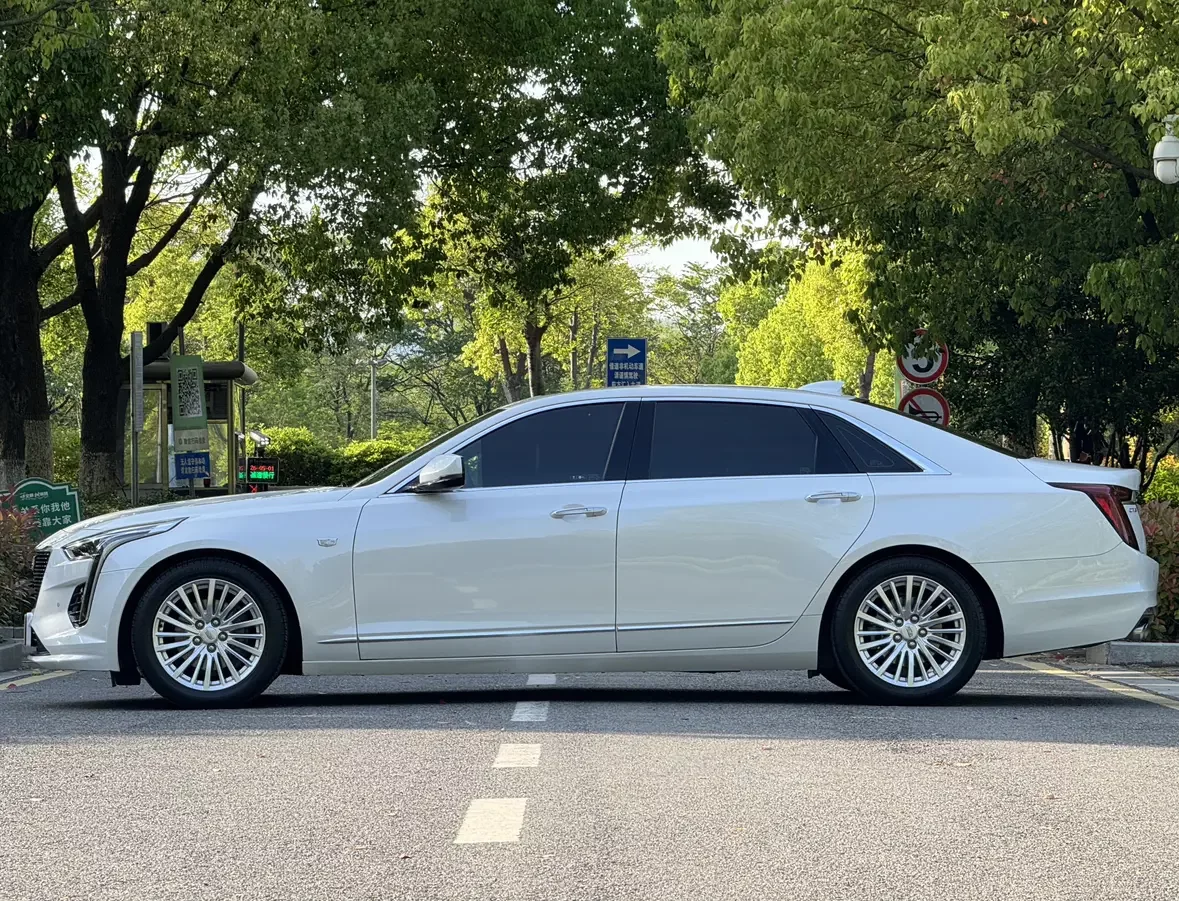 Cadillac CT6
