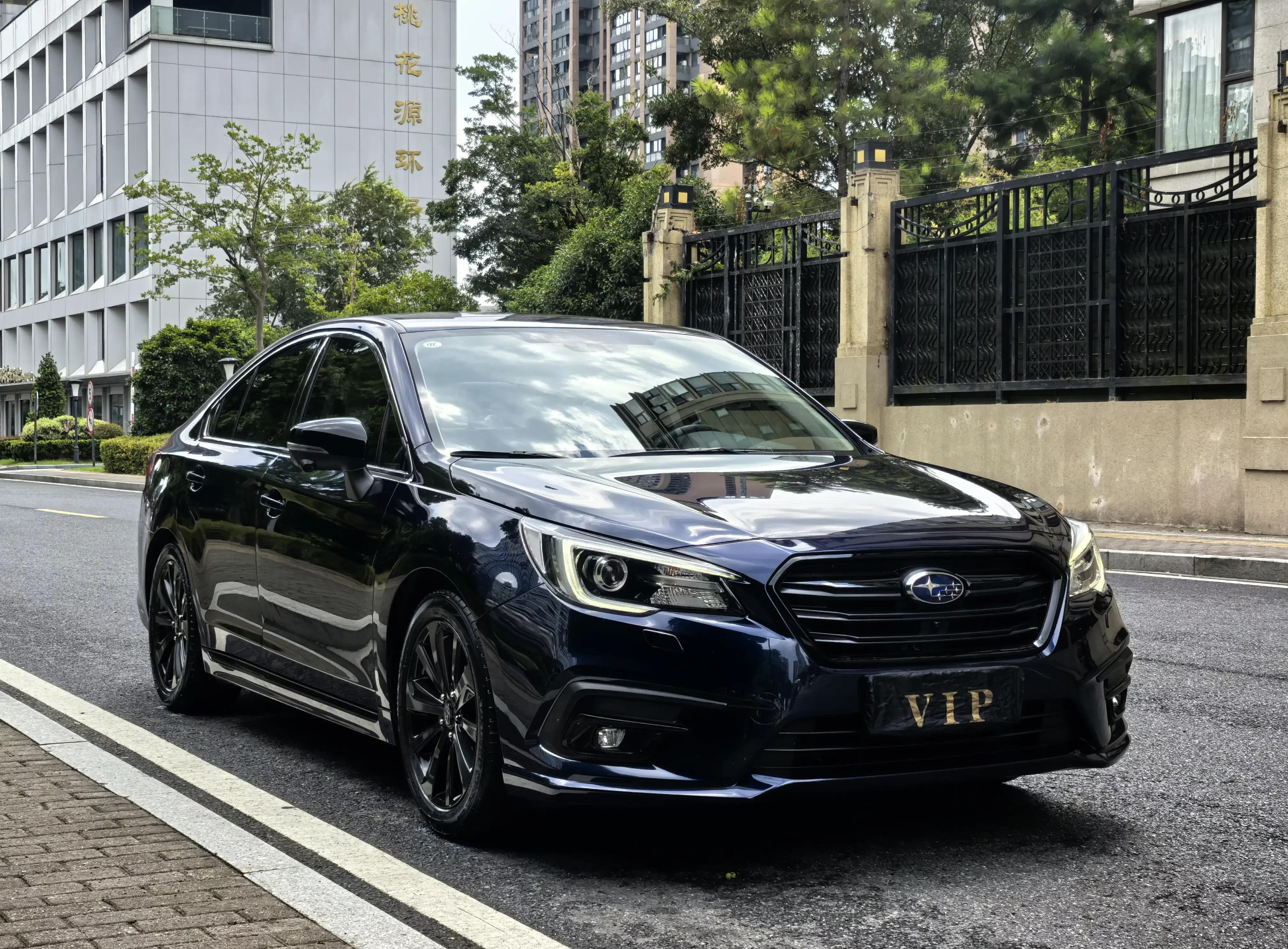 Subaru LEGACY