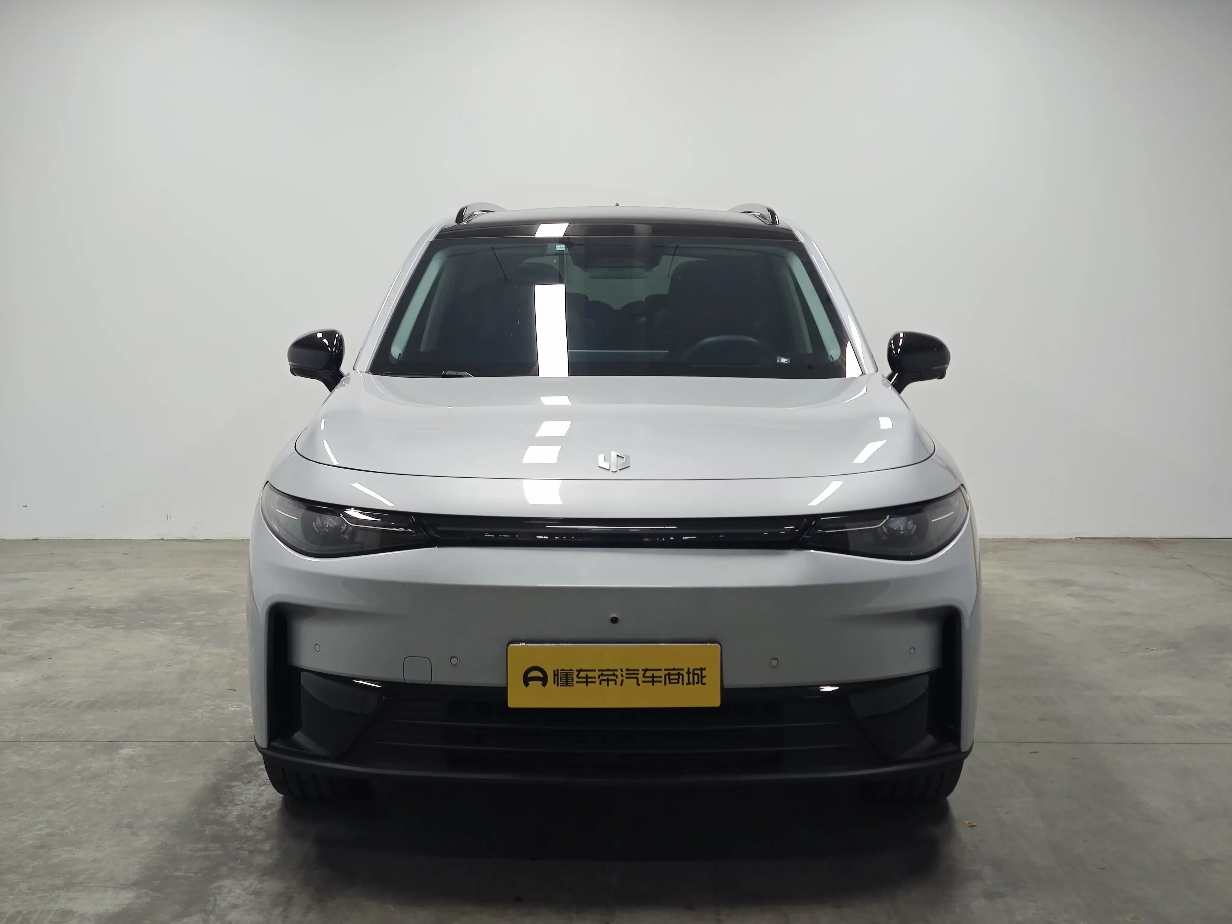 Leapmotor C16