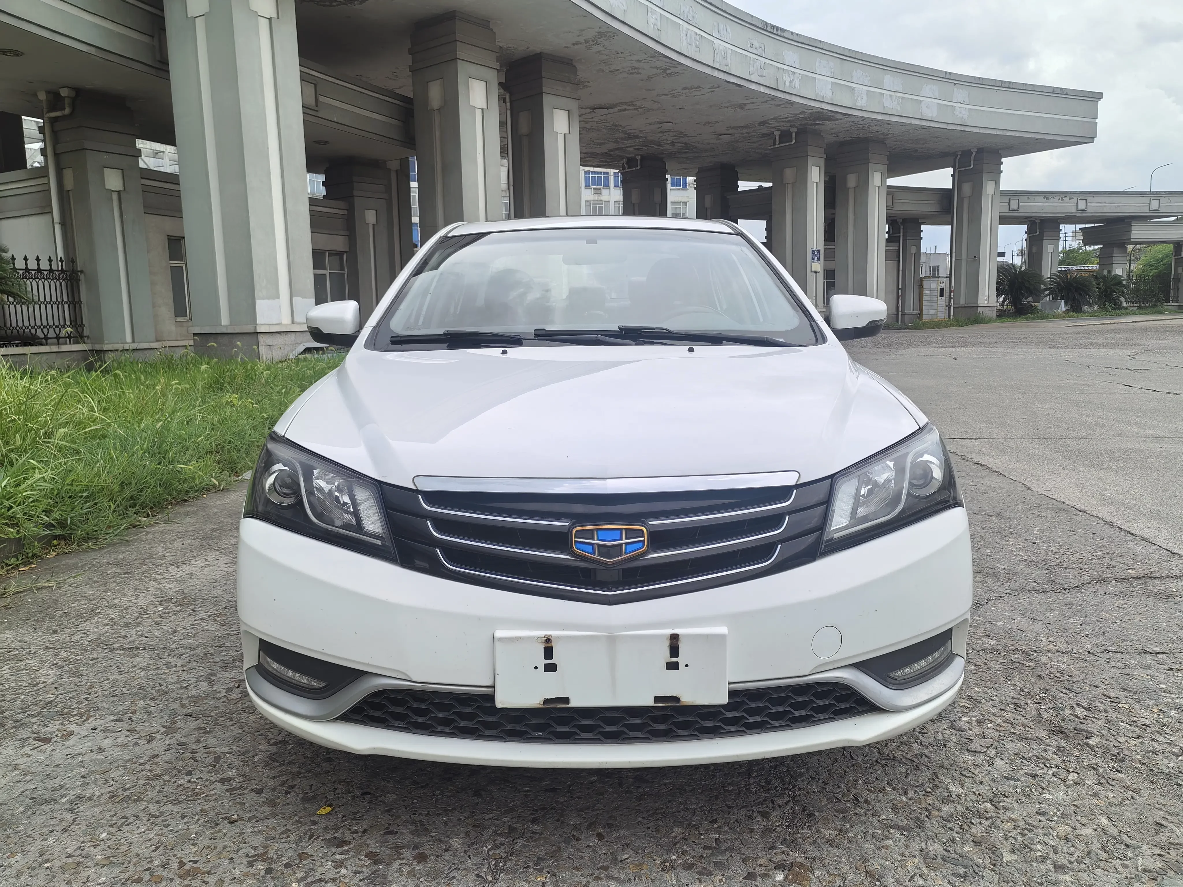 Geely emgrand