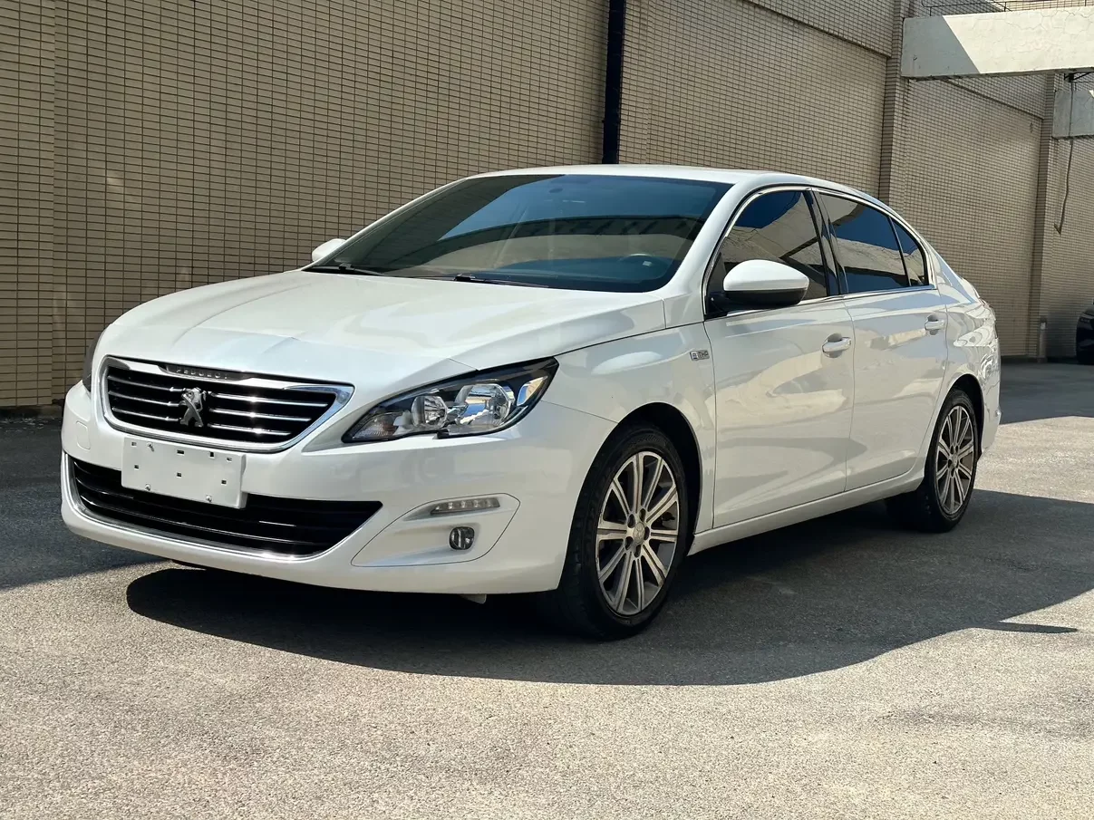 Peugeot 408