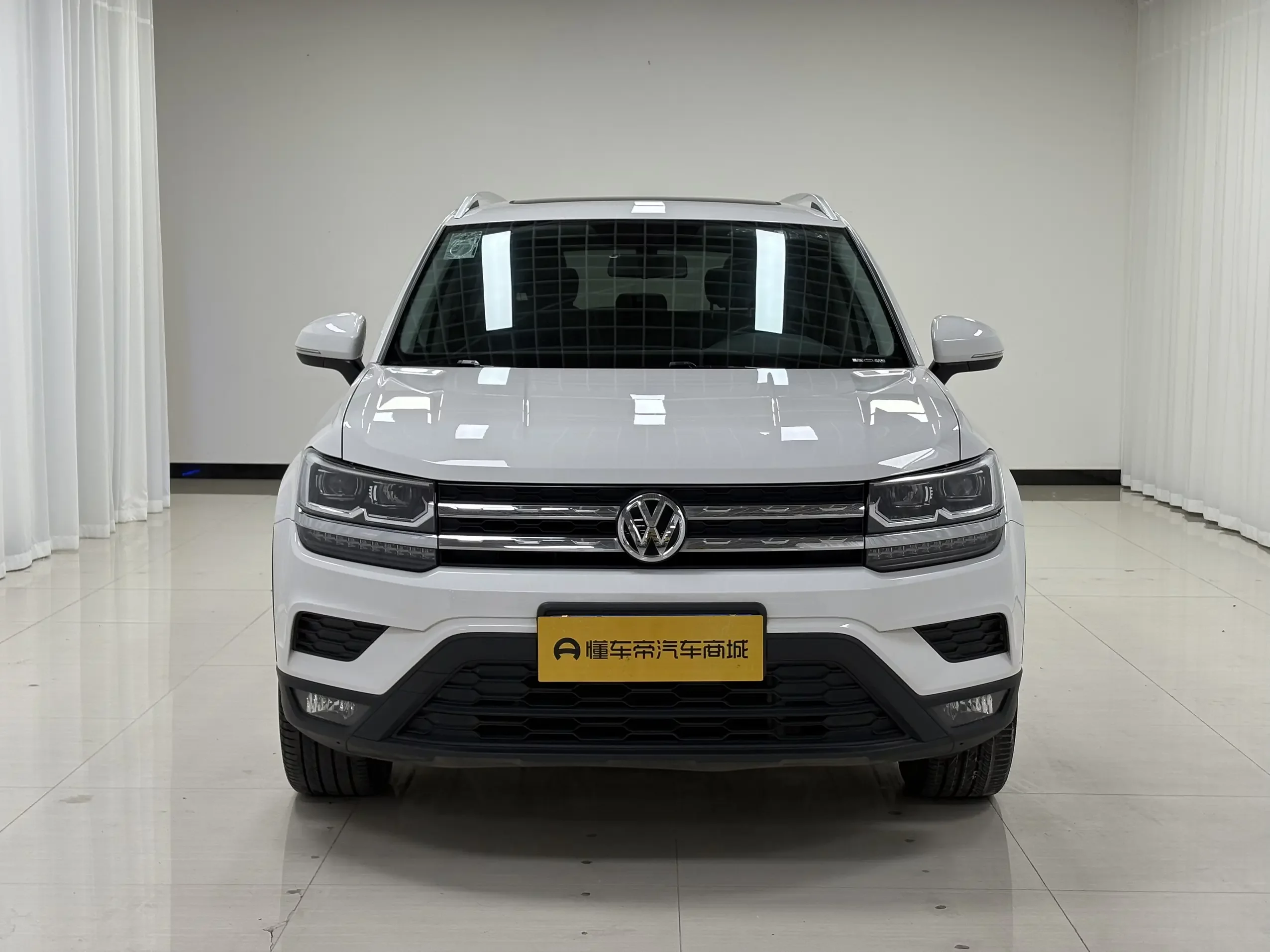 Volkswagen Tharu