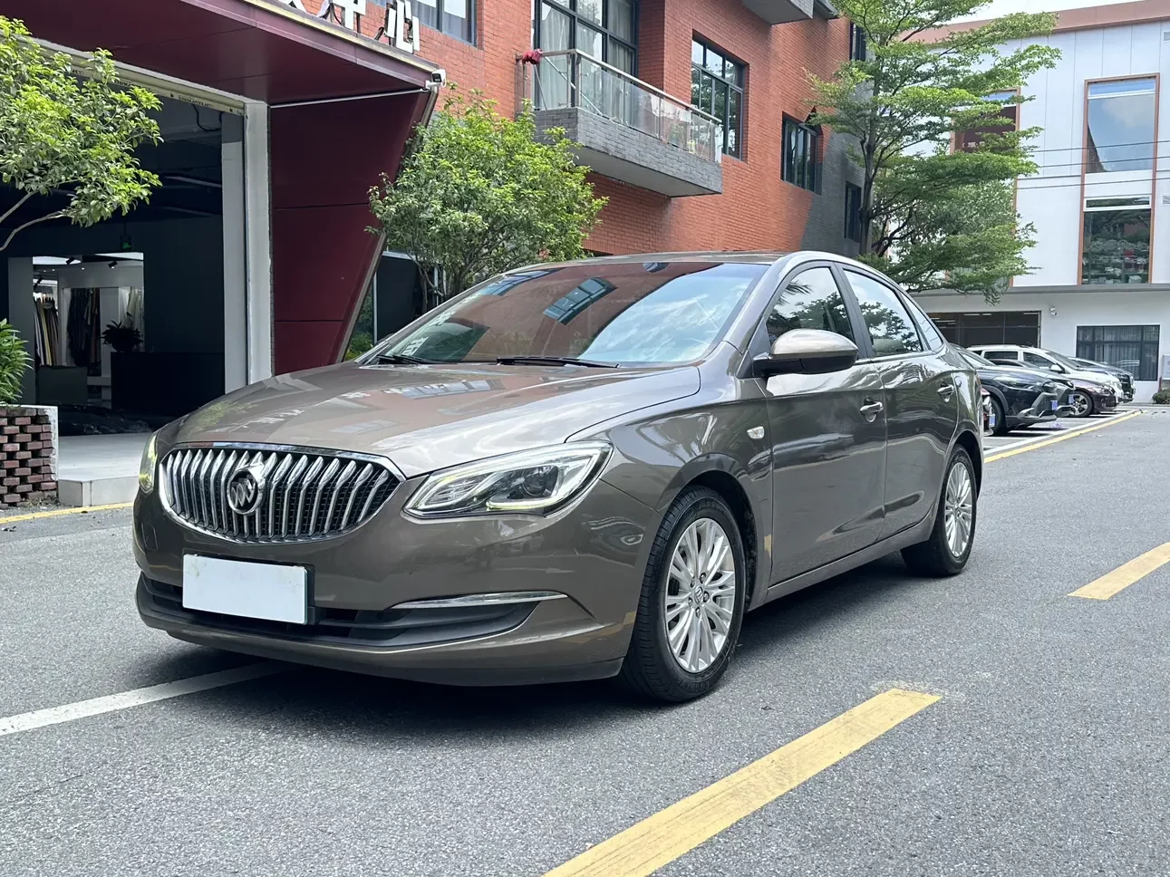 Buick Yinglang
